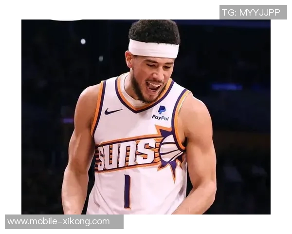 布克关键时刻失误频频21投仅中9分数难救主球队失利