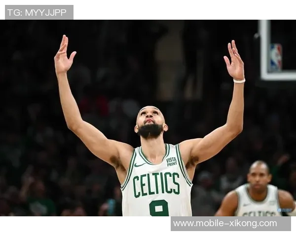 德里克怀特全场助攻最多助力球队胜利贡献7分5板3断1帽