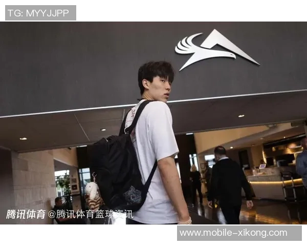 杨瀚森在开拓者G联盟中不断挑战体能锻炼适应能力提升个人竞技水平