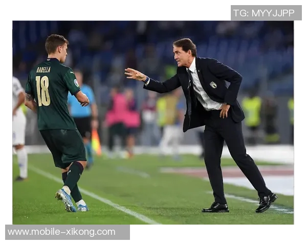 埃因霍温主帅确认佩里西奇将留队消除与国米的转会传闻