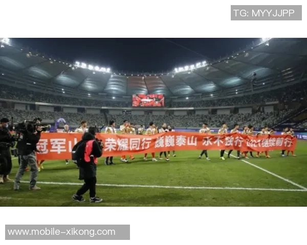 大连英博与山东泰山热身赛即将开战期待精彩对决